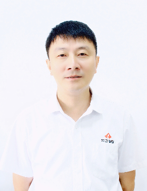王 松 财务总监，国有上市企业20年工作经验，负责财务分析与供应链管理